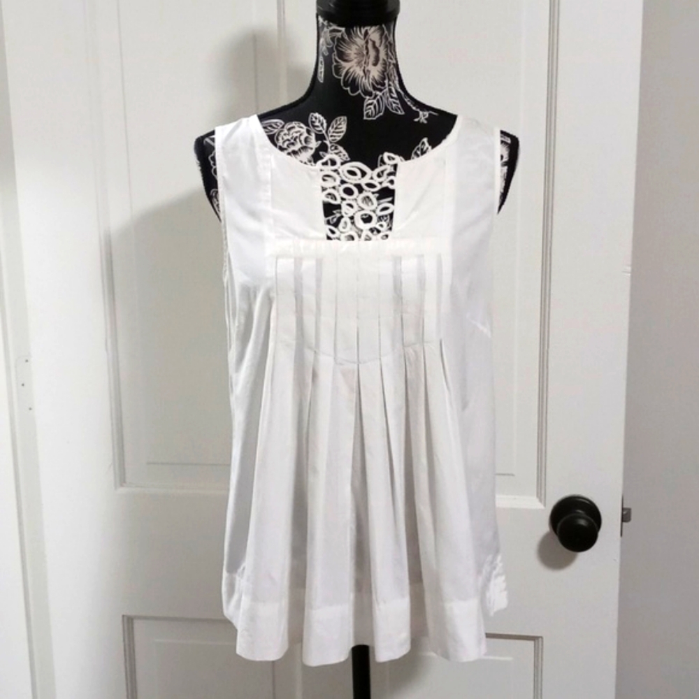 🌞VTG/RARE Lilly Pulitzer🌞 - White Pleated Front Cotton Sleeveless Top